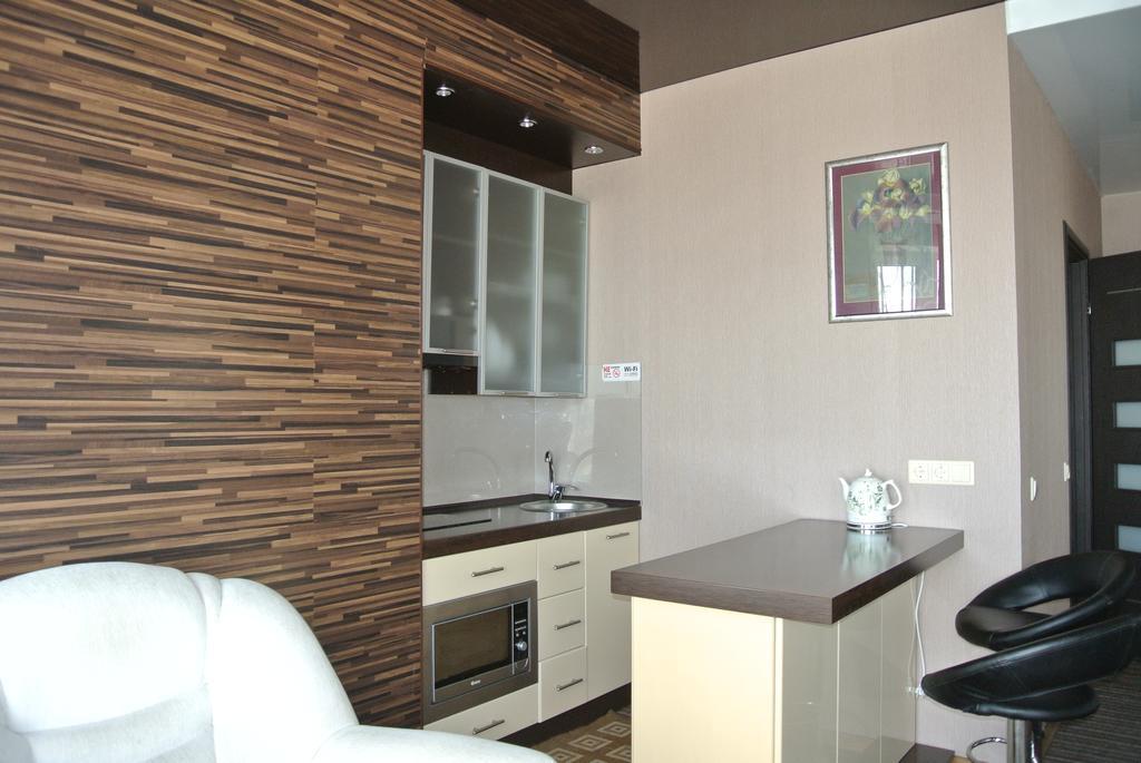 Panoramic View Apartment Poznyaky Kyiv Exterior foto